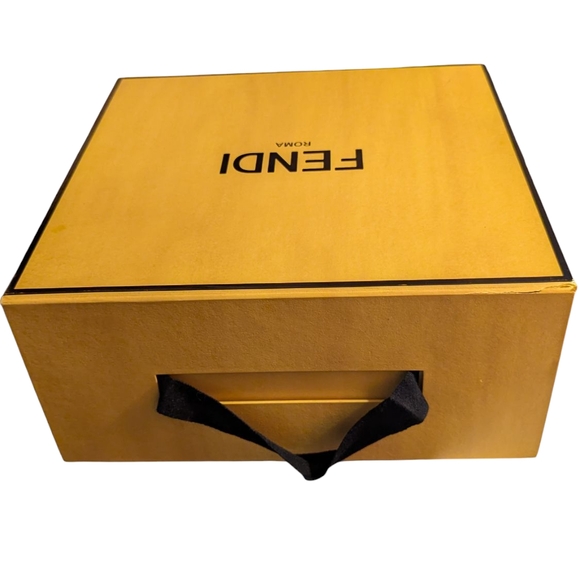 Fendi Box W\Dust Bag and Paper - Picture 3 of 6
